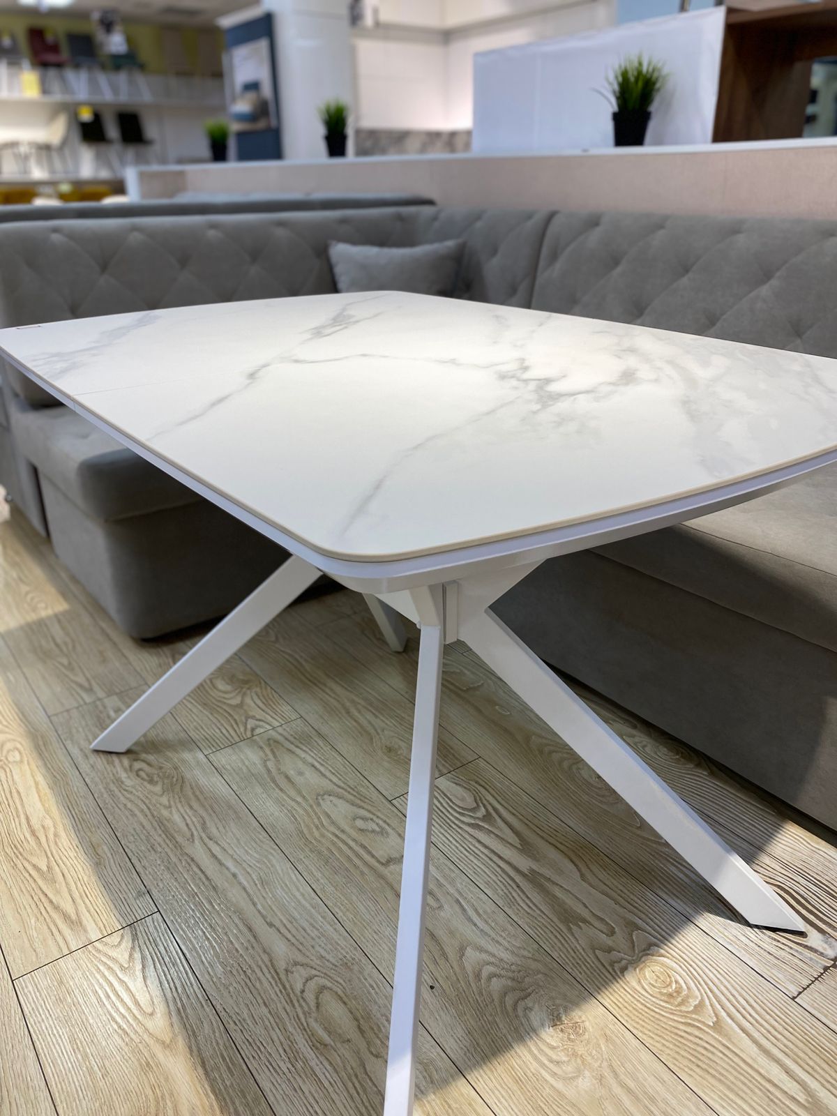 Стол обеденный 